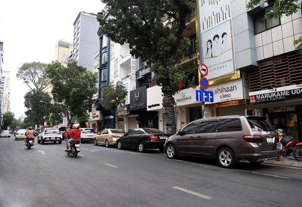 HCM City plans to collect nearly 800 billion VND in road, pavement usage fees per year hinh anh 1