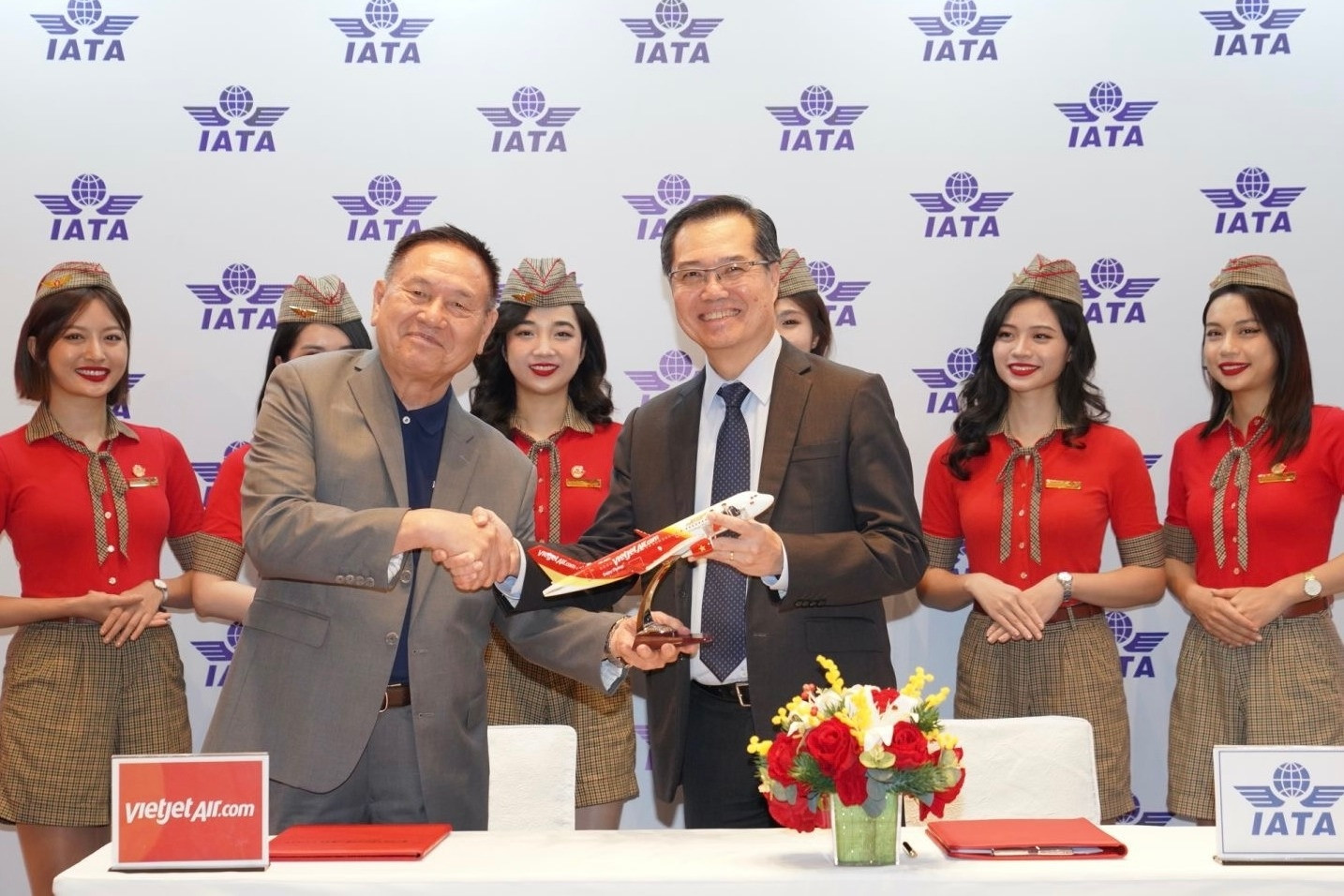 Học viện Hàng không Vietjet trở thành đối tác đào tạo của IATA