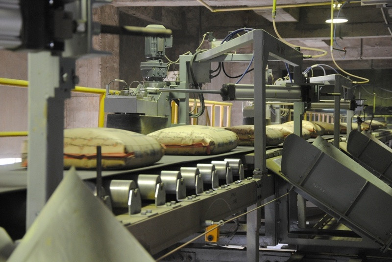 Cement firms maintain pessimistic outlook