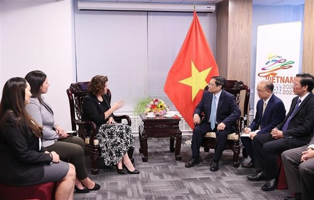 PM receives leaders of US enterprises in New York hinh anh 3