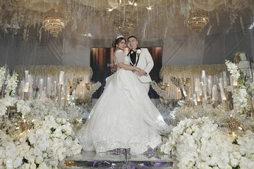 Cặp đôi đại gia Philippines tặng dây chuyền vàng, đồng hồ cho khách dự cưới