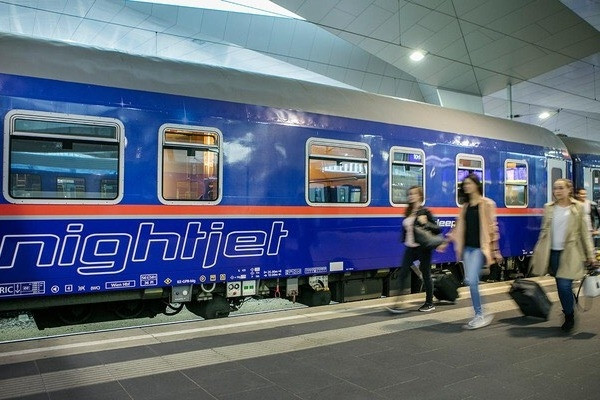 Sắp có chuyến tàu kết nối trực tiếp Paris - Berlin