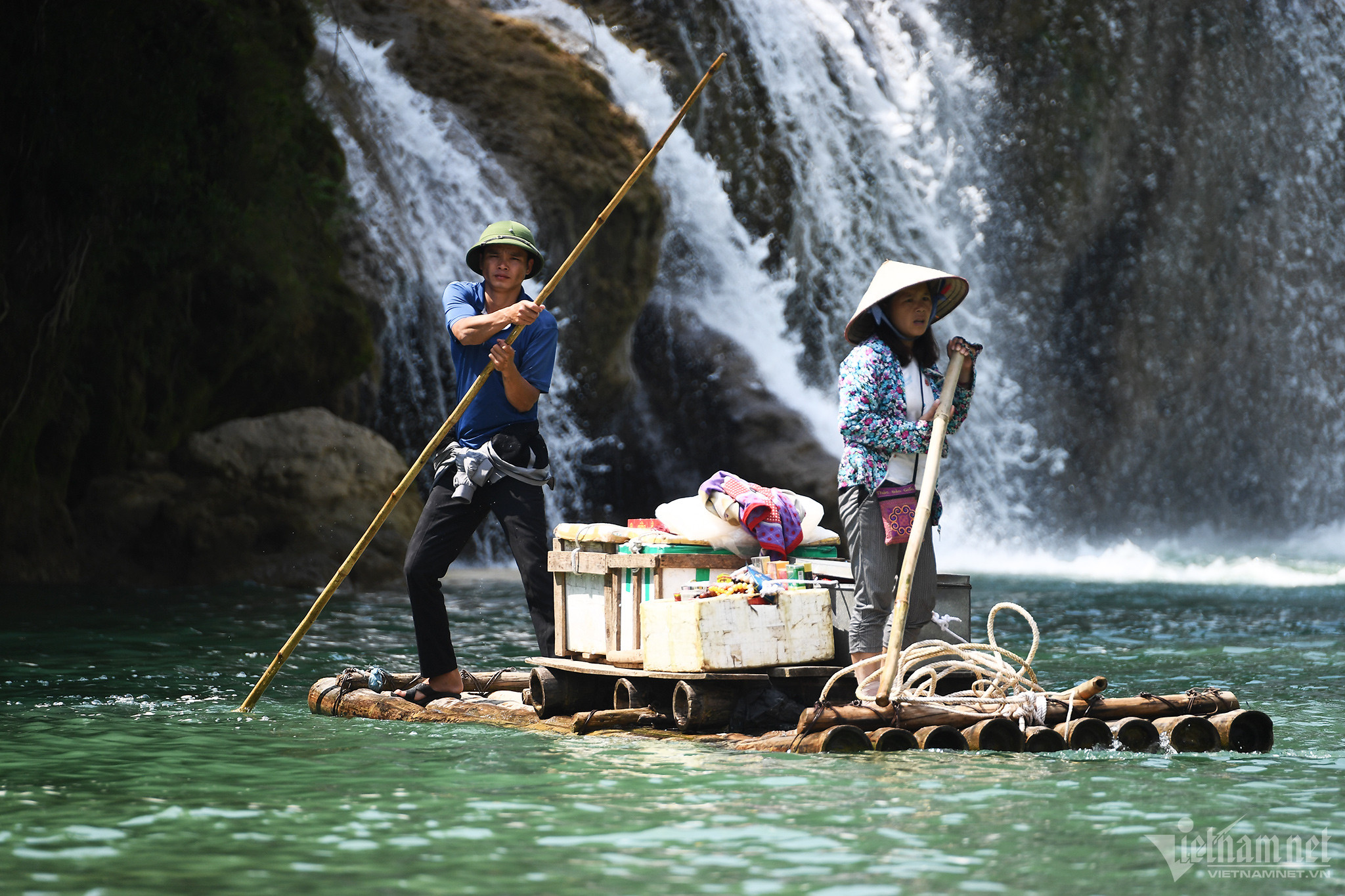 Tháng 9 và 10, mùa đẹp nhất của thác Bản Giốc