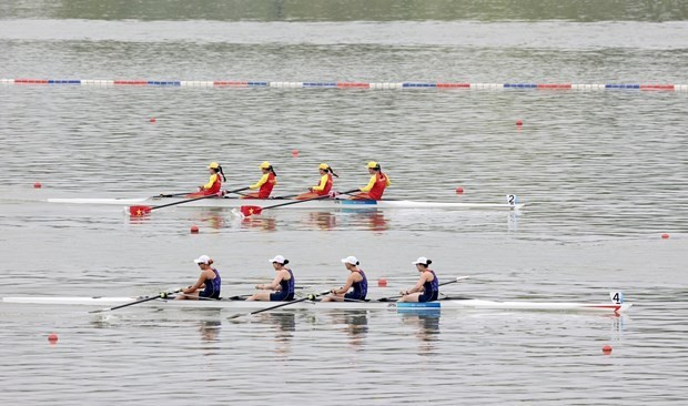 Vietnamese rowers bring home first Asian Games medal hinh anh 1