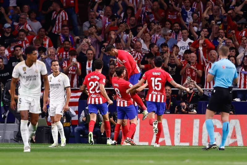 HLV Ancelotti chỉ ra lý do khiến Real Madrid thua mất mặt Atletico