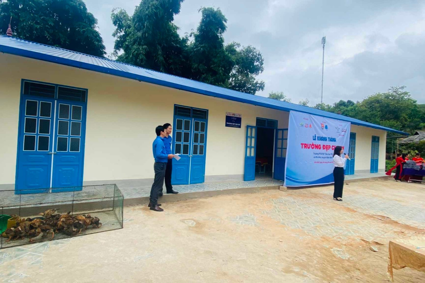 Những phòng học mới dành tặng học sinh vùng cao Điện Biên