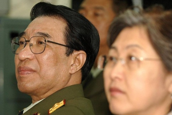 Tướng tham nhũng Trung Quốc tiền cả tấn, chết trong cô độc