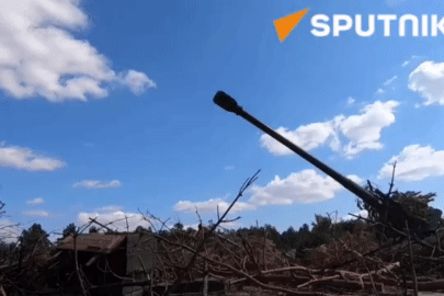 Video pháo kéo Nga 'dội lửa' vào đối phương ở Ukraine