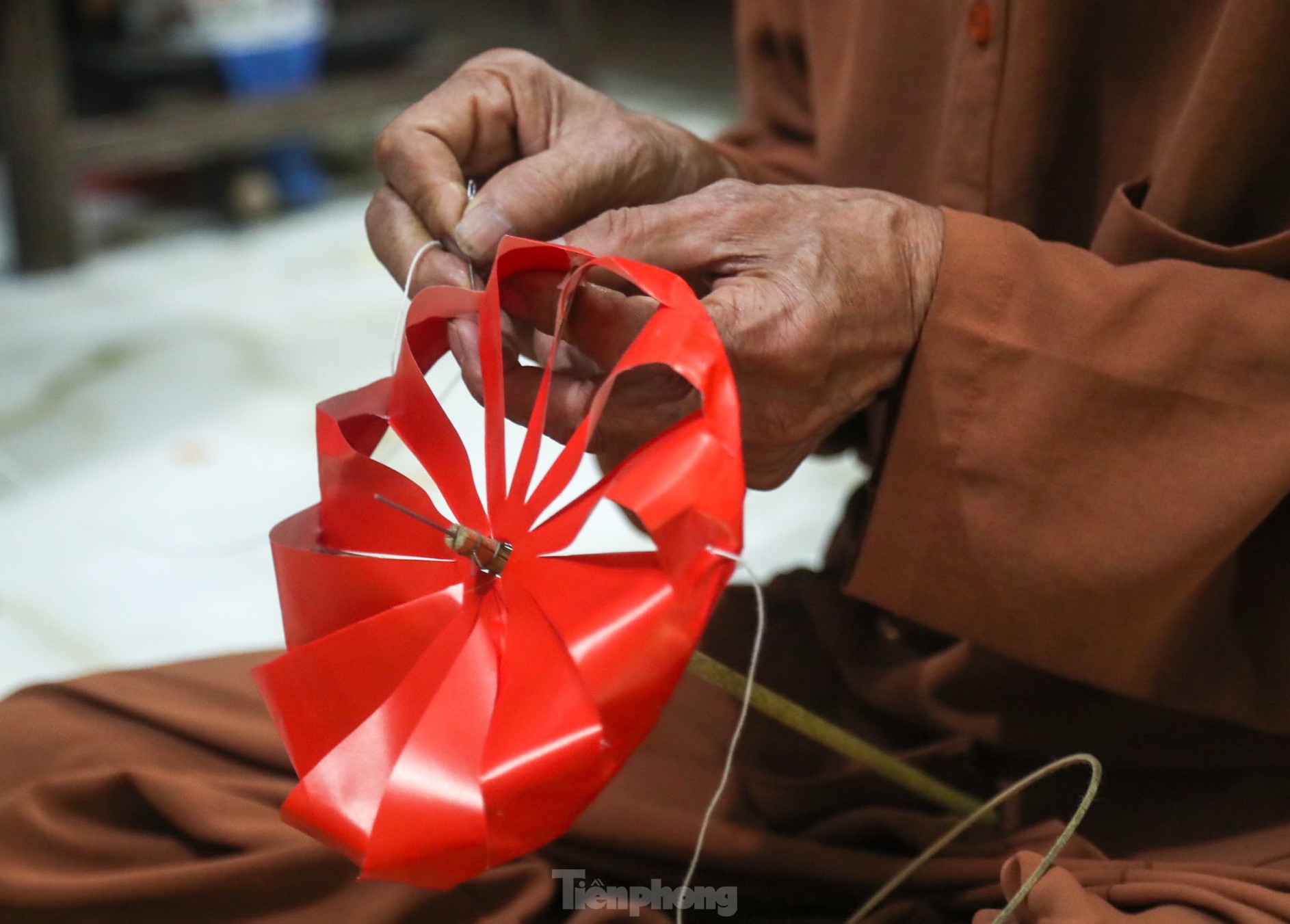Nghệ nhân dành hơn 70 năm thổi hồn cho rằm Trung thu thêm sáng ảnh 7