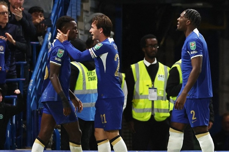 Chelsea thắng giải tỏa ở Carabao Cup