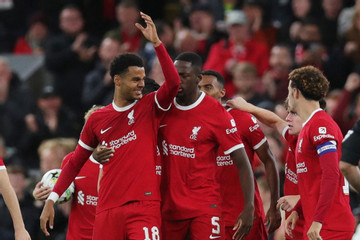 Liverpool ngược dòng vào vòng 4 Cúp Liên đoàn Anh