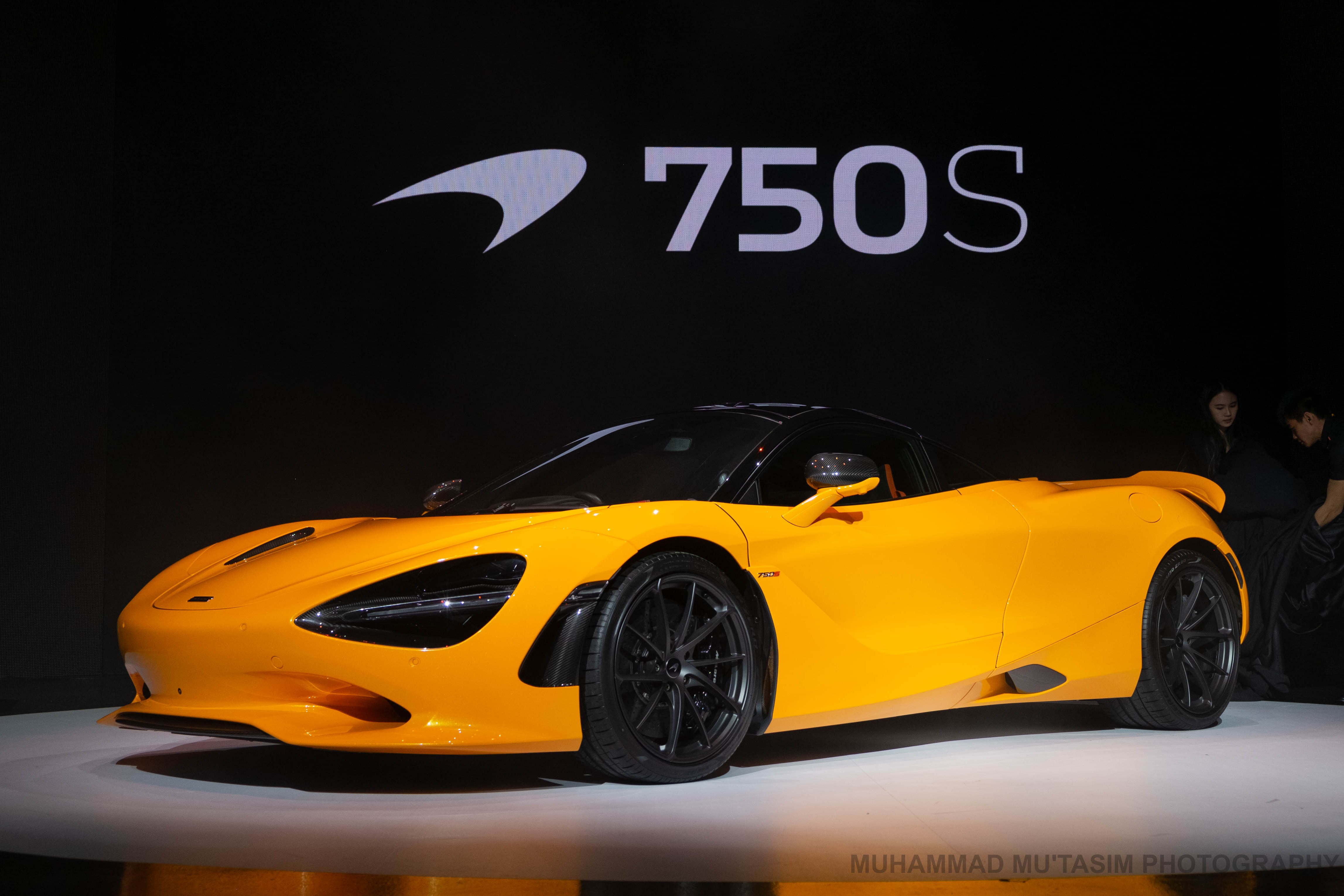 Siêu xe McLaren 750S ra mắt tại Singapore với giá cực đắt đỏ