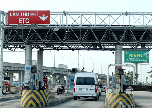 All vehicle owners to use electronic toll collection accounts by 2025