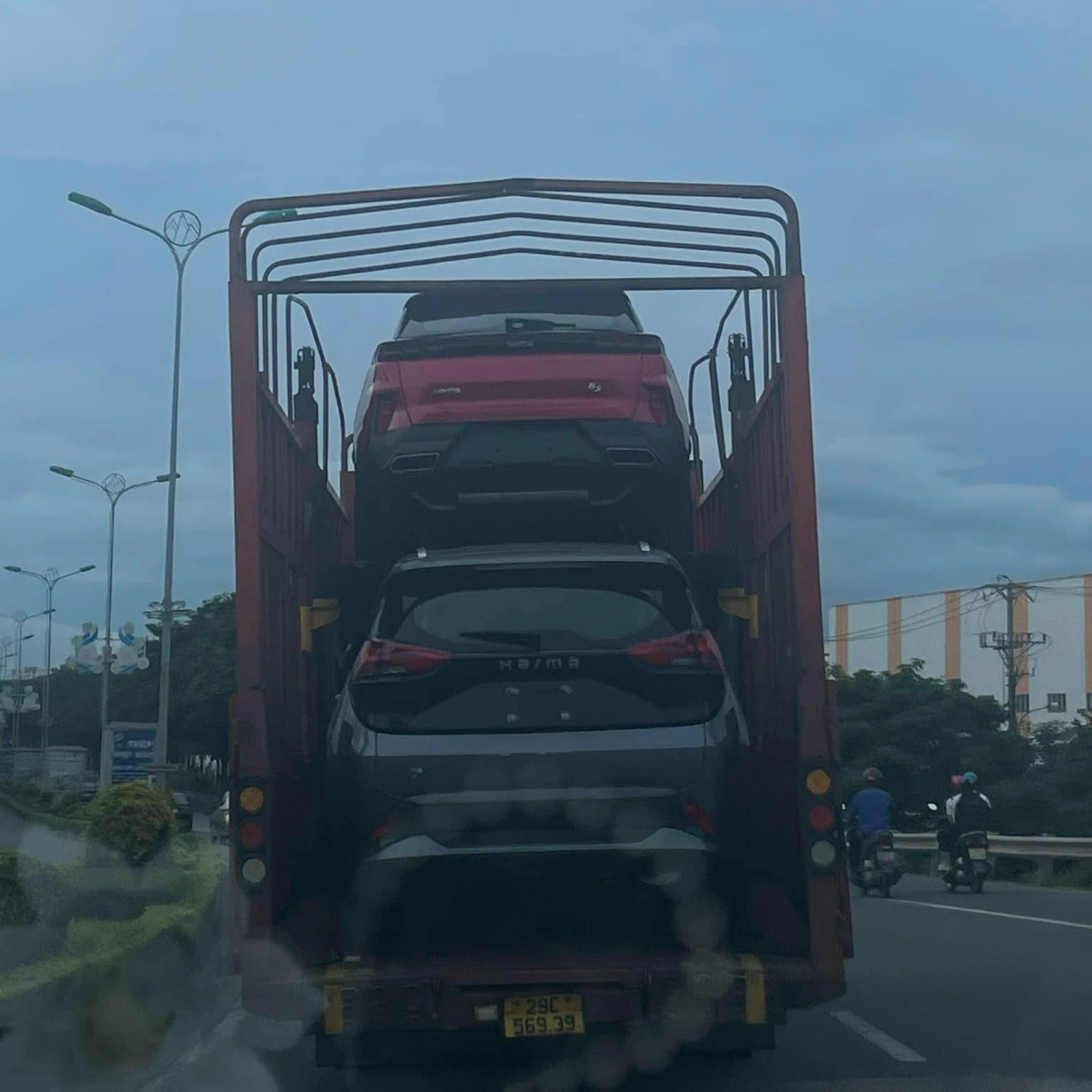 Bộ đôi xe Trung Quốc lộ diện tại Việt Nam, sẽ vào phân khúc đầy thách thức - 1