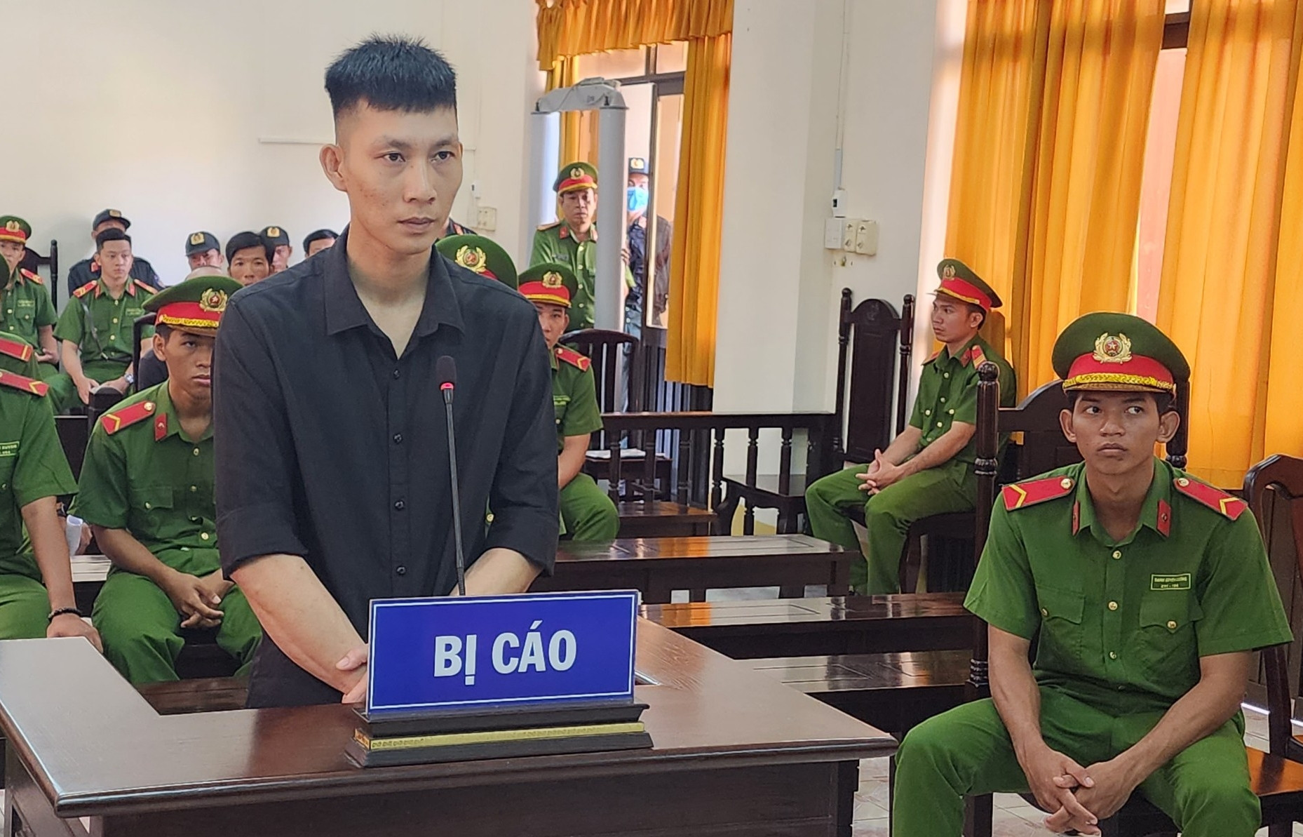 Đâm cô gái tử vong, nam thanh niên lĩnh án tử hình