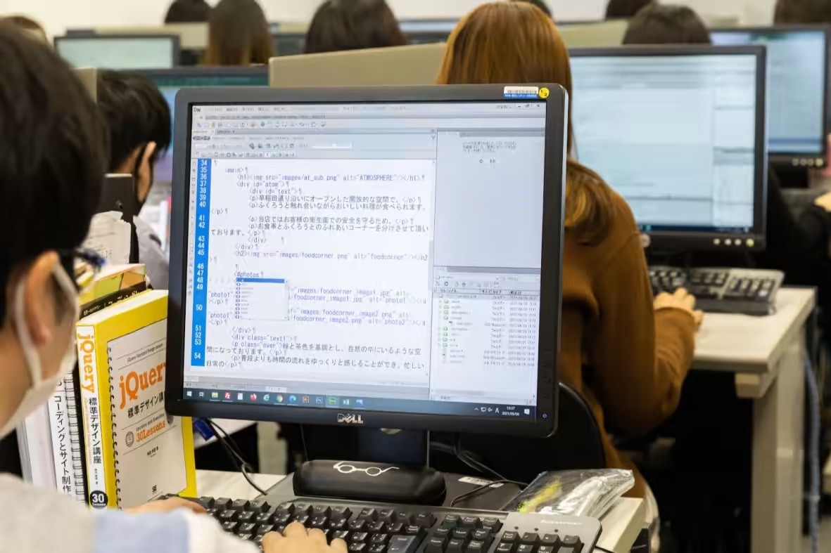Japan falls into disfavor in race to attract Vietnamese technology professionals