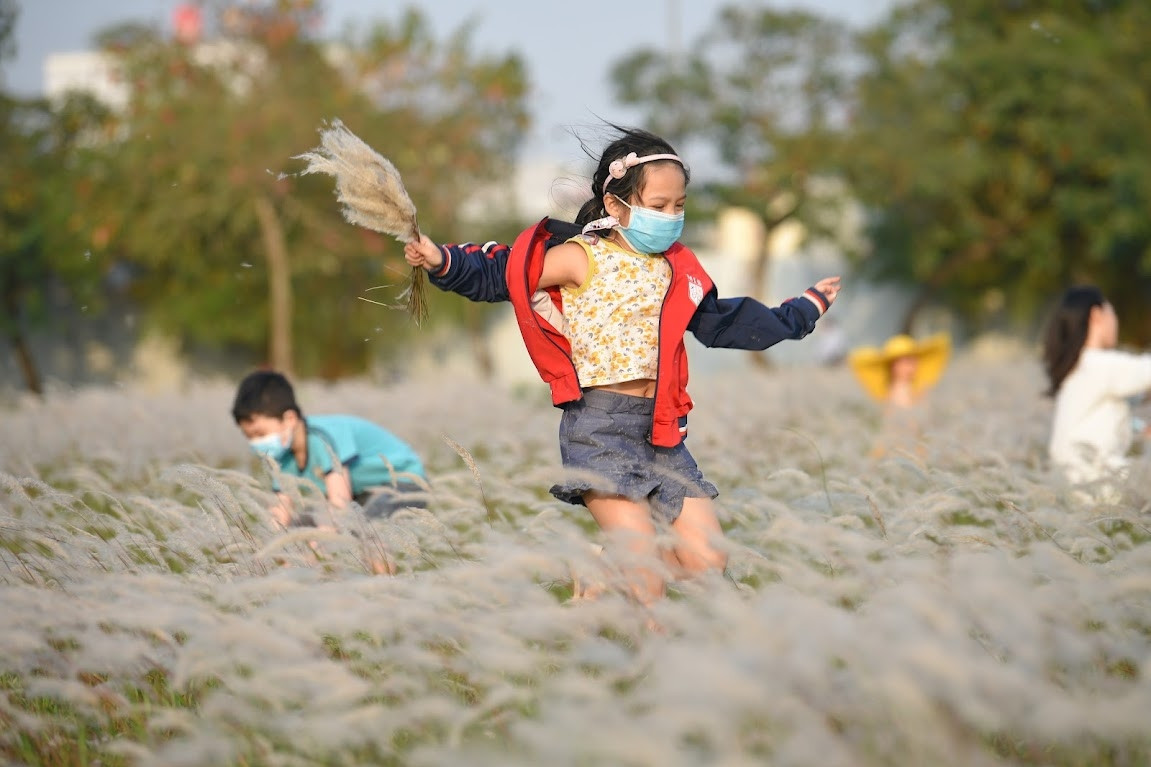 Thời tiết Hà Nội 10 ngày tới: Nắng liên tiếp, giữa tuần sau tăng nhiệt mạnh