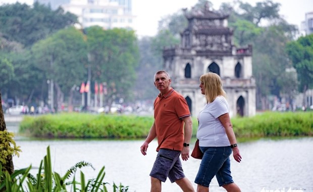 Foreign tourist arrivals to Hanoi surpass yearly plan hinh anh 1