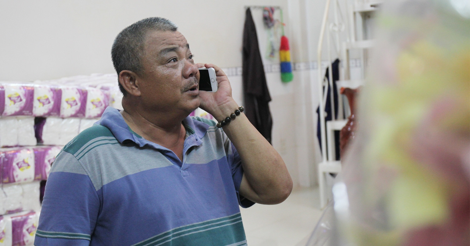 「こんにちは、私の名前は Tac です。患者の搬送費は 0 ドンでお願いします。」