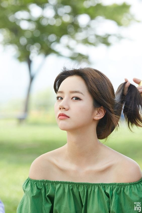 Nữ diễn viên bắt hãng hàng không Mỹ phải xin lỗi là ai? ảnh 21