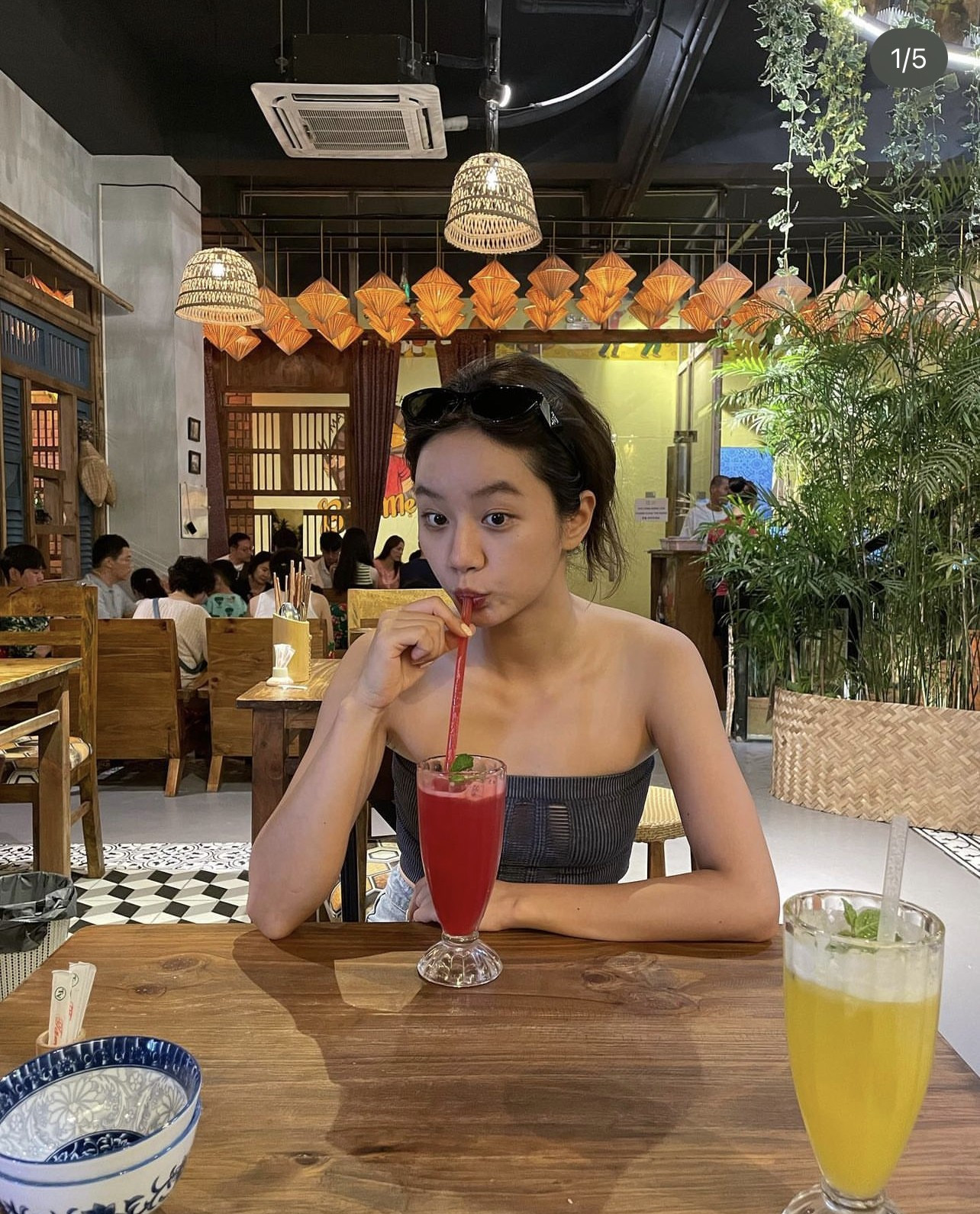 Nữ diễn viên bắt hãng hàng không Mỹ phải xin lỗi là ai? ảnh 22