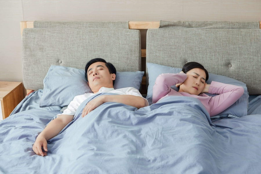 Vì sao vợ chồng ngủ riêng lại hạnh phúc?