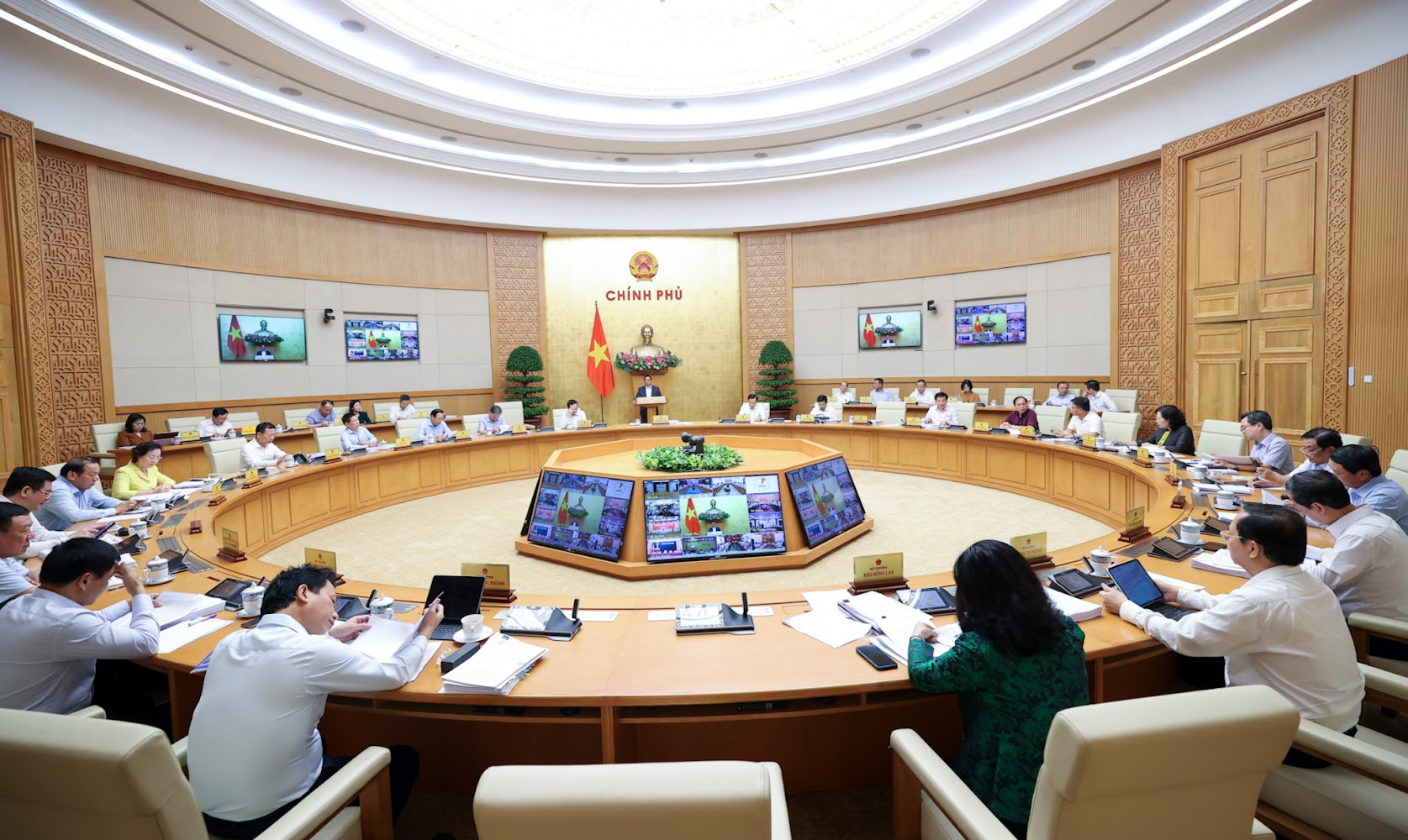 Thủ tướng Phạm Minh Chính chủ trì phiên họp Chính phủ thường kỳ tháng 9 với 63 địa phương - Ảnh 4.