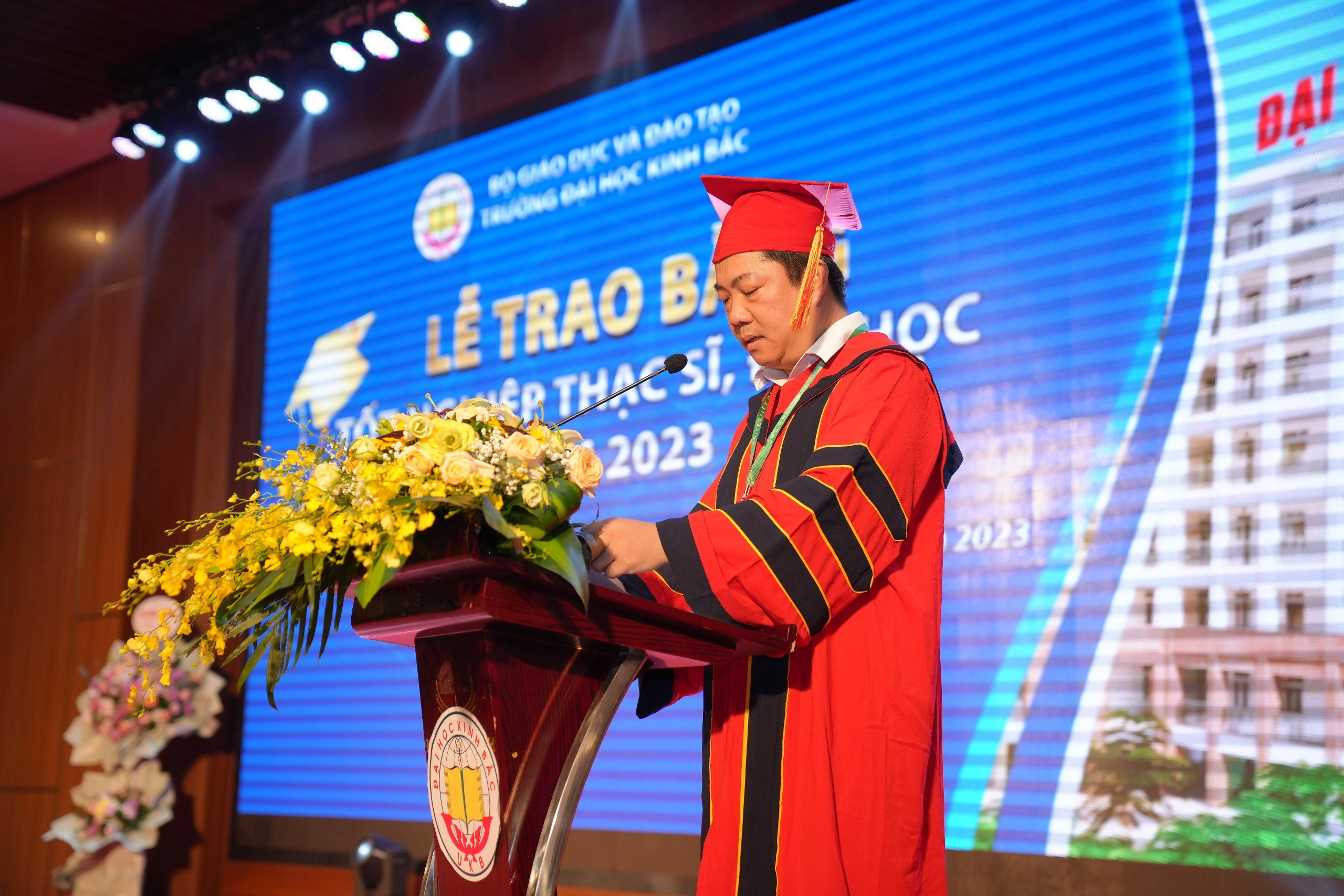 Trường Đại học Kinh Bắc tổ chức lễ tốt nghiệp năm 2023