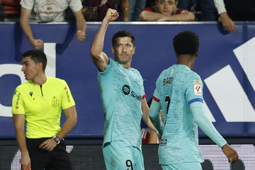 Lewandowski lập đại công, Barca thắng nhọc Osasuna
