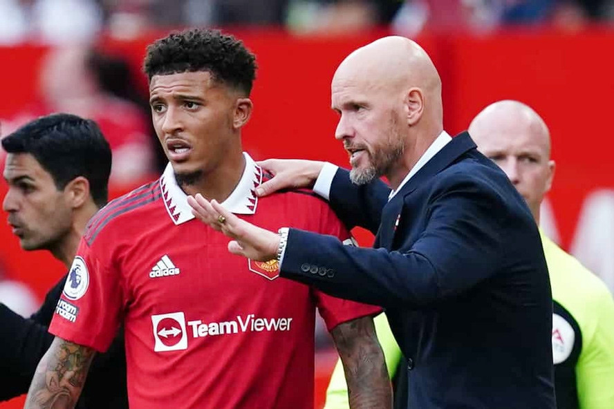 MU nổi sóng, Jadon Sancho công khai 'bật' thầy Ten Hag