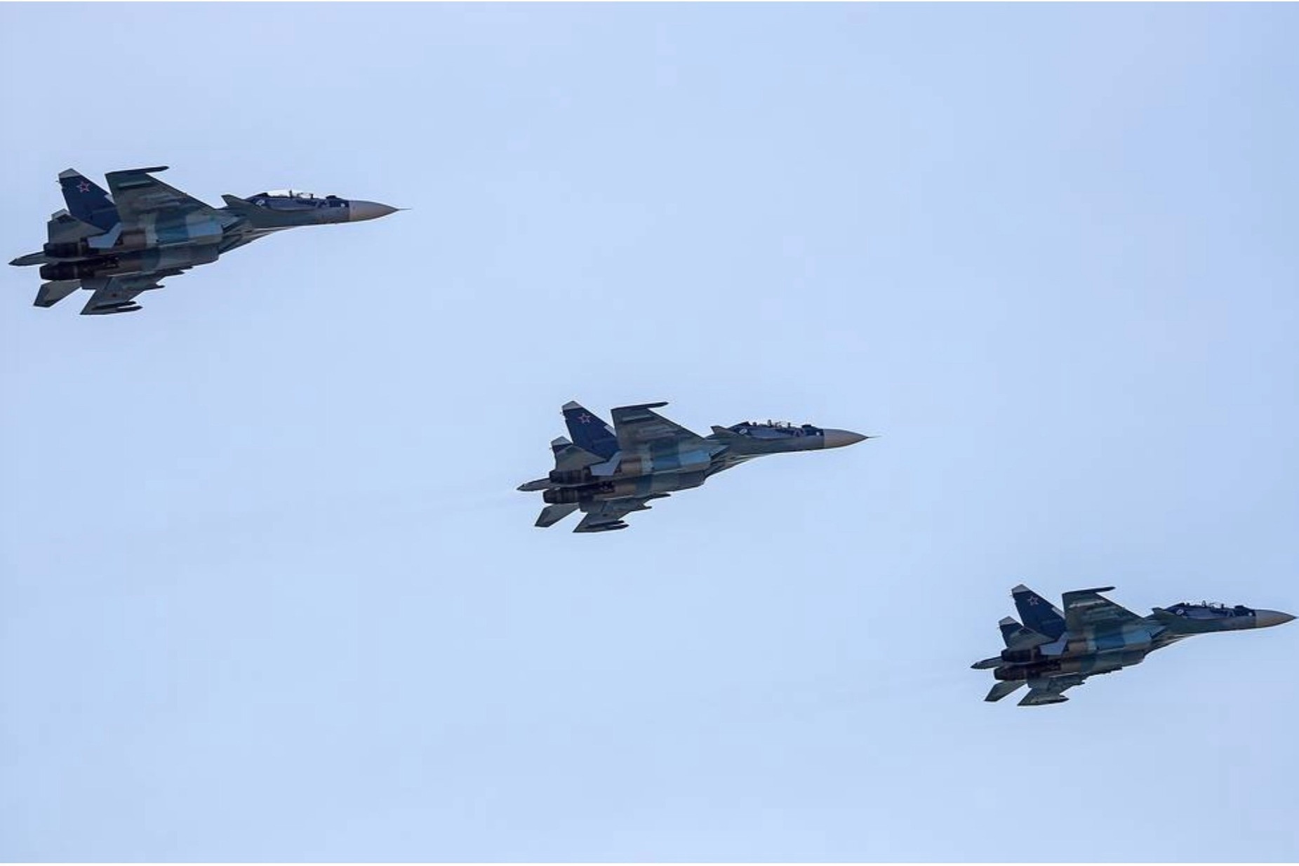 Tiêm kích Nga dùng tên lửa Kinzhal, đề cử tân Bộ trưởng Quốc phòng Ukraine
