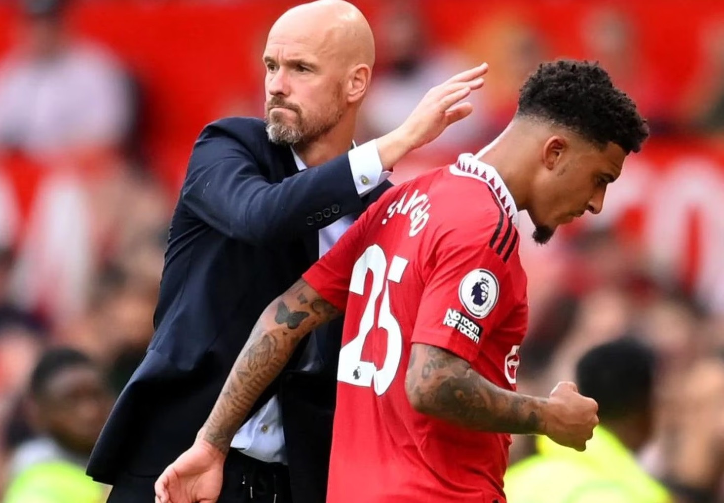 MU ủng hộ Erik ten Hag mạnh tay Jadon Sancho dám gây rối