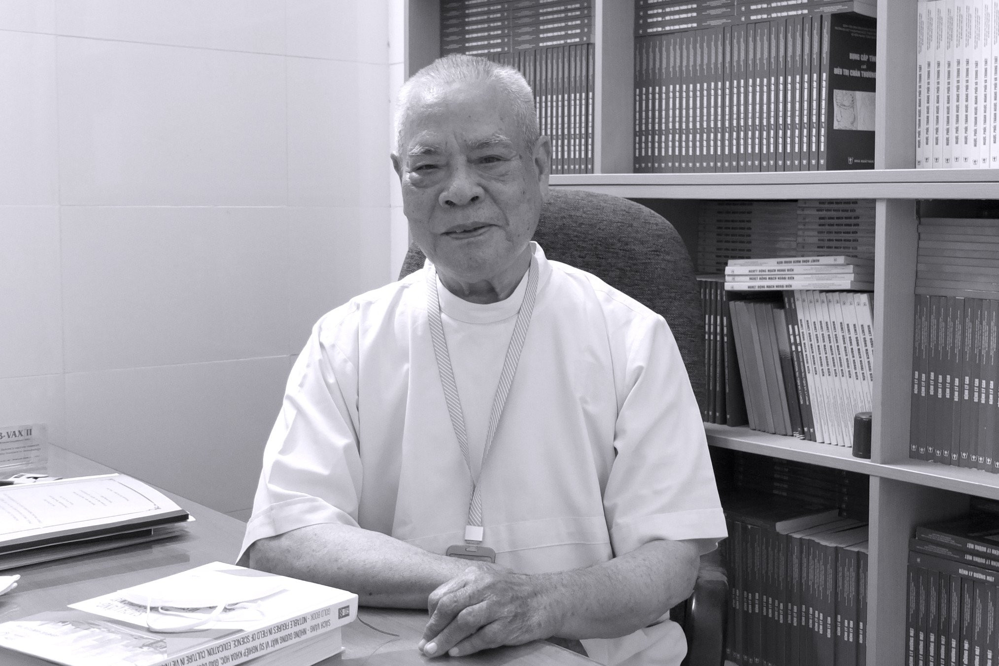 Giáo sư Văn Tần qua đời: Ký ức về vị bác sĩ từ chối làm giám đốc bệnh viện