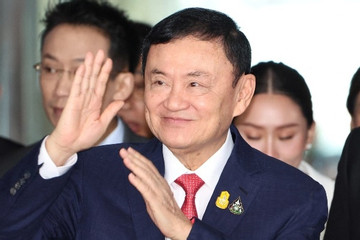 Ông Thaksin muốn xin Hoàng gia Thái Lan ân xá thêm