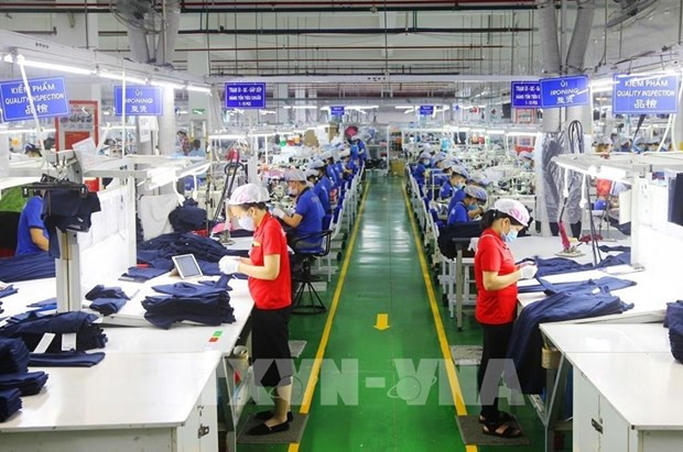 PMI back above 50 mark for first time in six months hinh anh 1