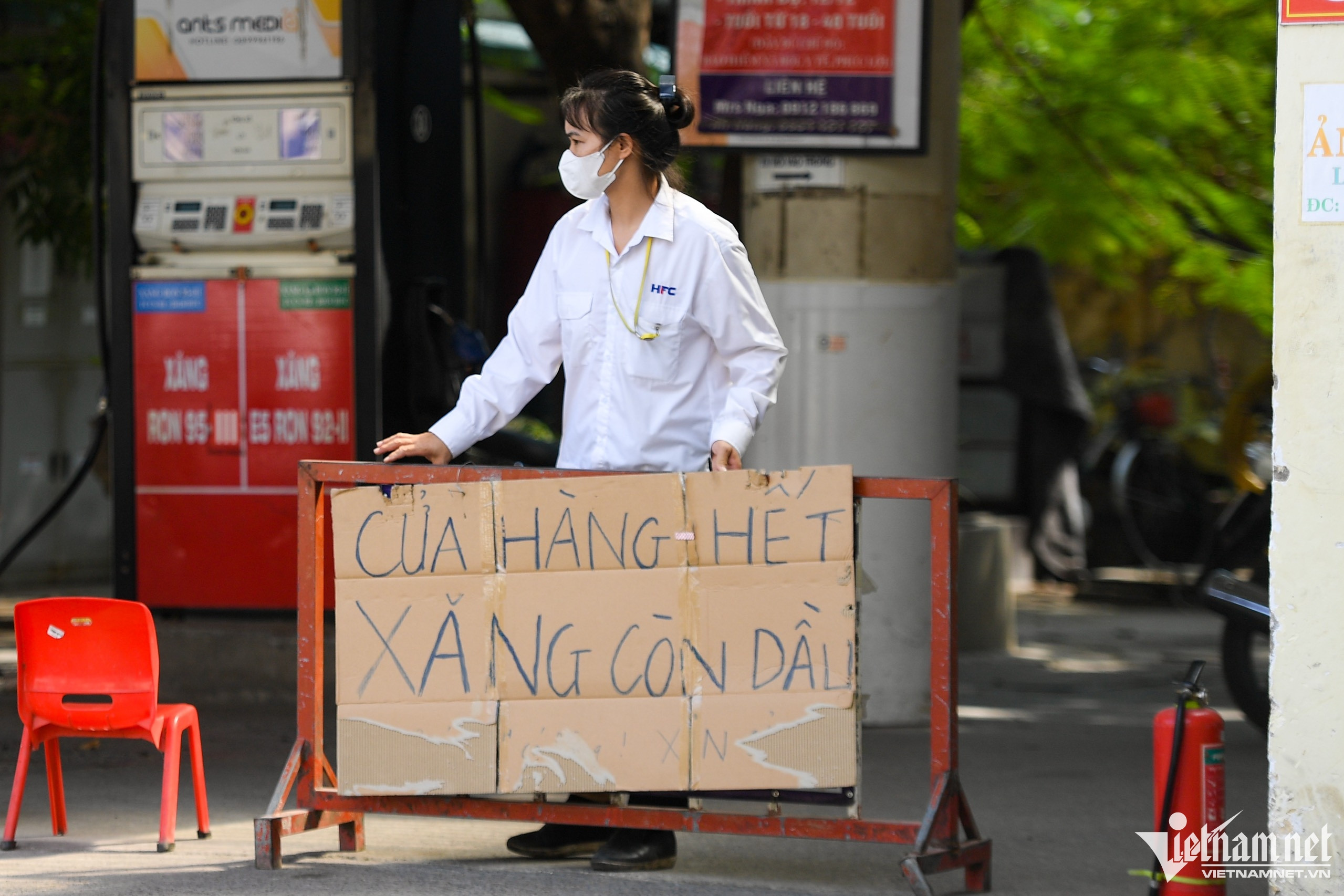 Thủ tướng yêu cầu tuyệt đối không để thiếu điện, gián đoạn nguồn cung xăng dầu