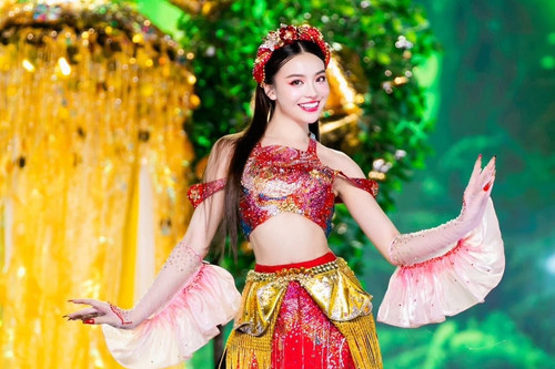 Top 10 Thuỳ Vi 'Miss Grand Vietnam 2023' xin lỗi vì phát ngôn hồ đồ