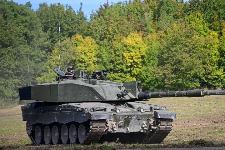 Xe tăng Challenger 2 đầu tiên bị phá hủy trên chiến trường Ukraine