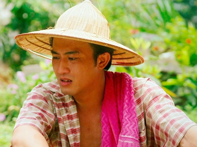 Doãn Quốc Đam quá mờ nhạt trên phim giờ vàng ảnh 4