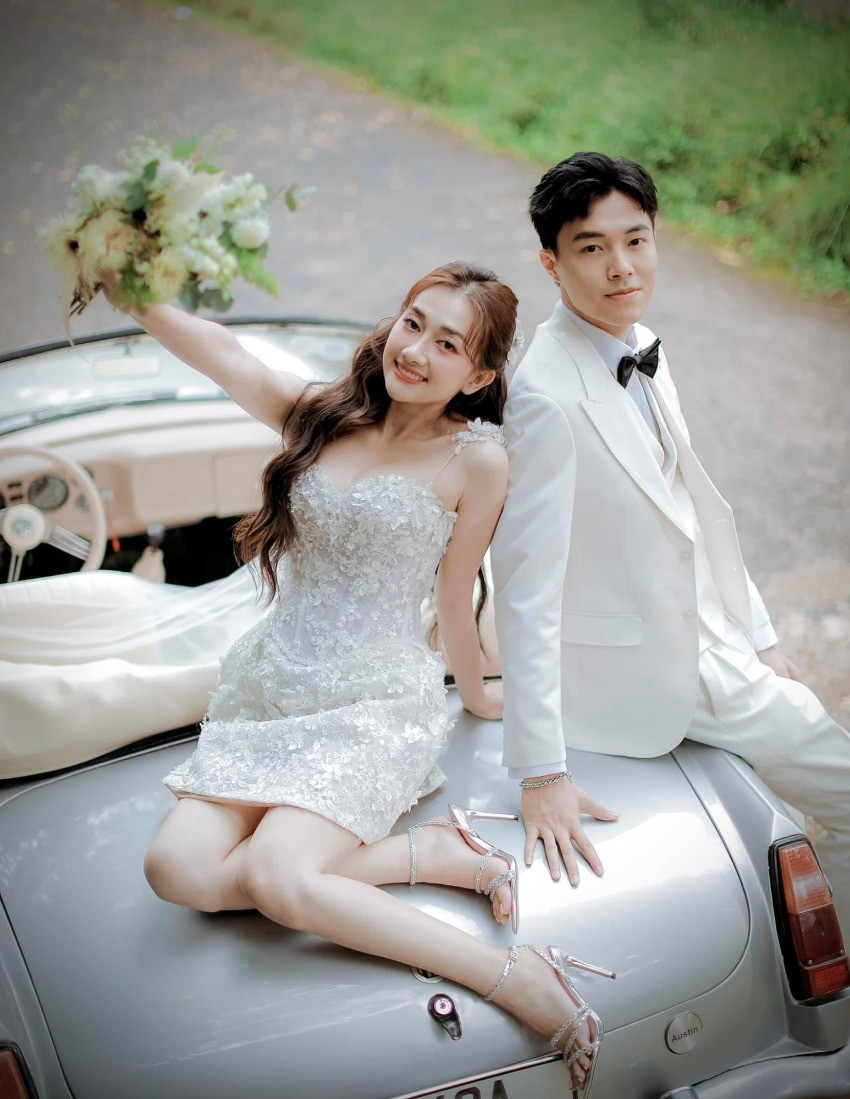 Ảnh cưới ngọt ngào của diễn viên Phương Lan và bạn trai kém tuổi