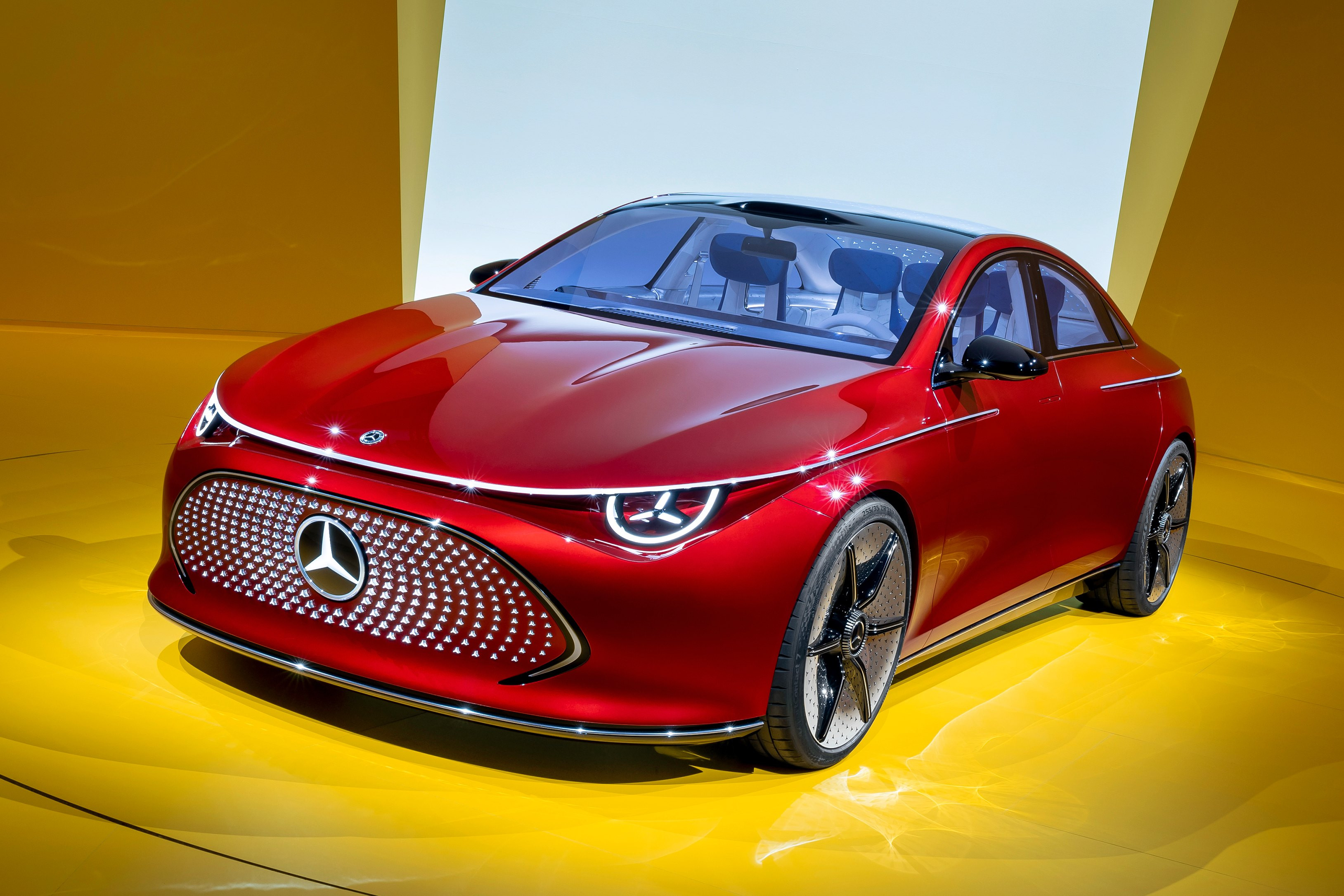 Mercedes-Benz ra mắt xe điện concept cỡ nhỏ đầy ắp công nghệ