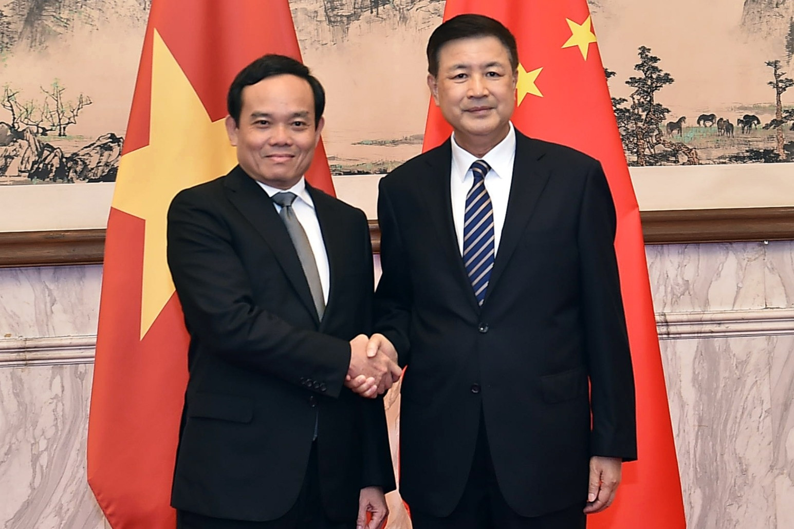 Phó Thủ tướng Trần Lưu Quang gặp Bộ trưởng Công an Trung Quốc