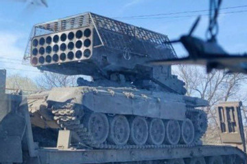 Video UAV Ukraine phá hủy pháo nhiệt áp Nga được trang bị lồng sắt