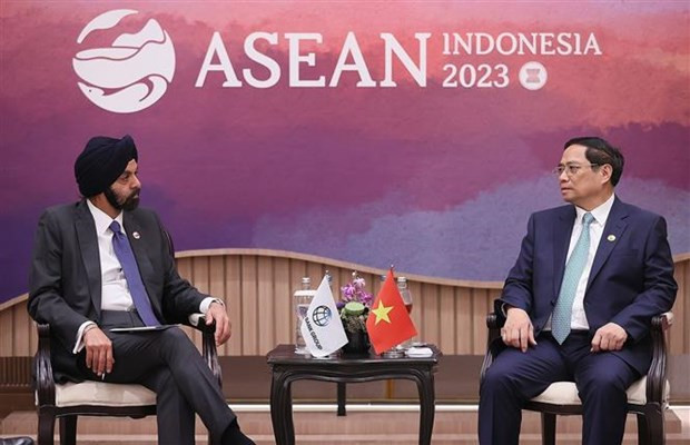 Prime Minister meets World Bank President in Indonesia hinh anh 1