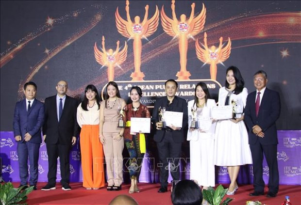 Vietnam wins several prizes at ASEAN Public Relations Excellence Awards hinh anh 1