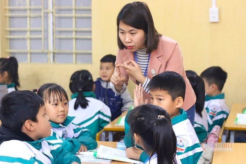 Bộ GD-ĐT thăm dò dư luận xét Nhà giáo Nhân dân cho 24 người