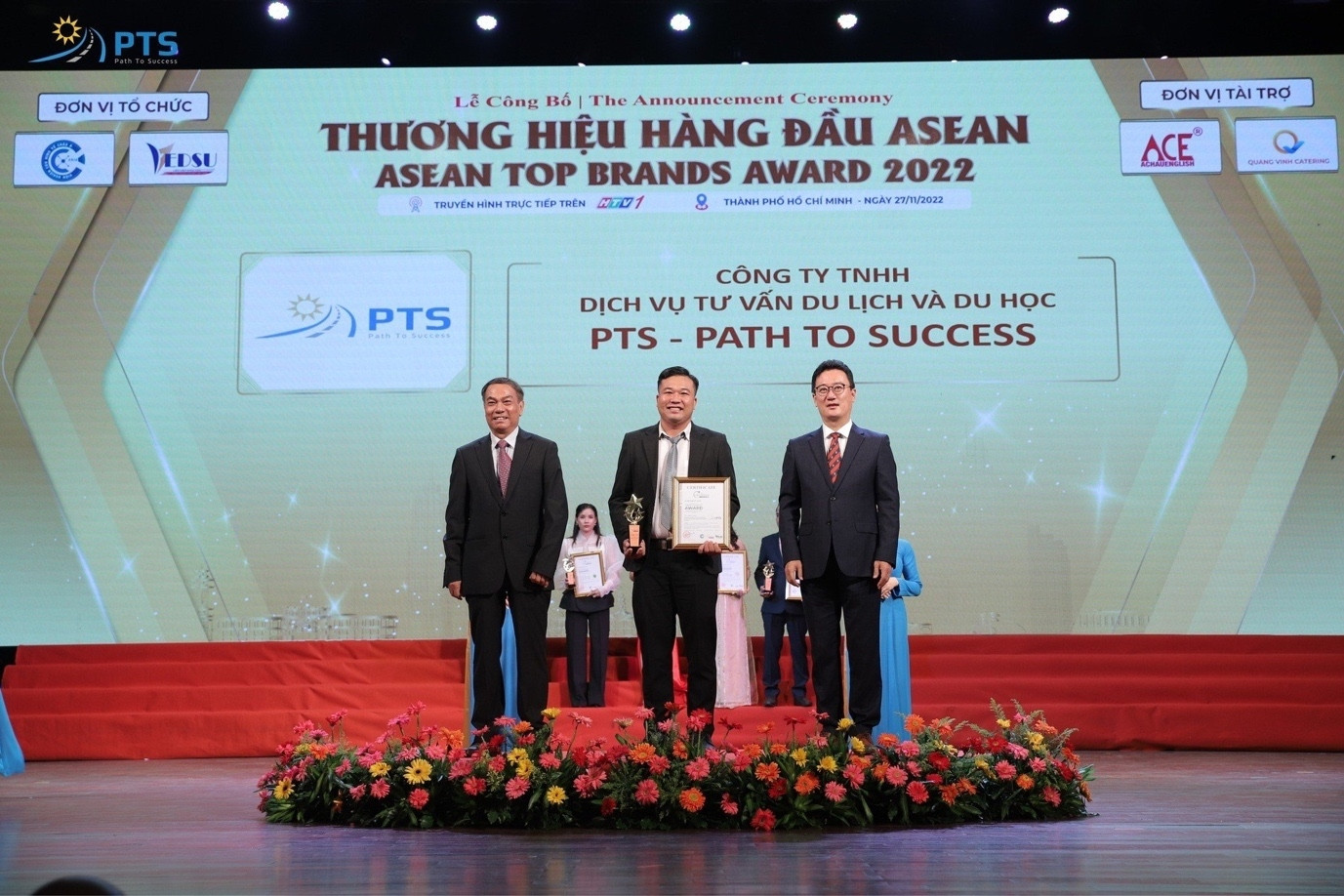Công ty PTS nỗ lực hỗ trợ các bạn trẻ hiện thực hoá ước mơ du học