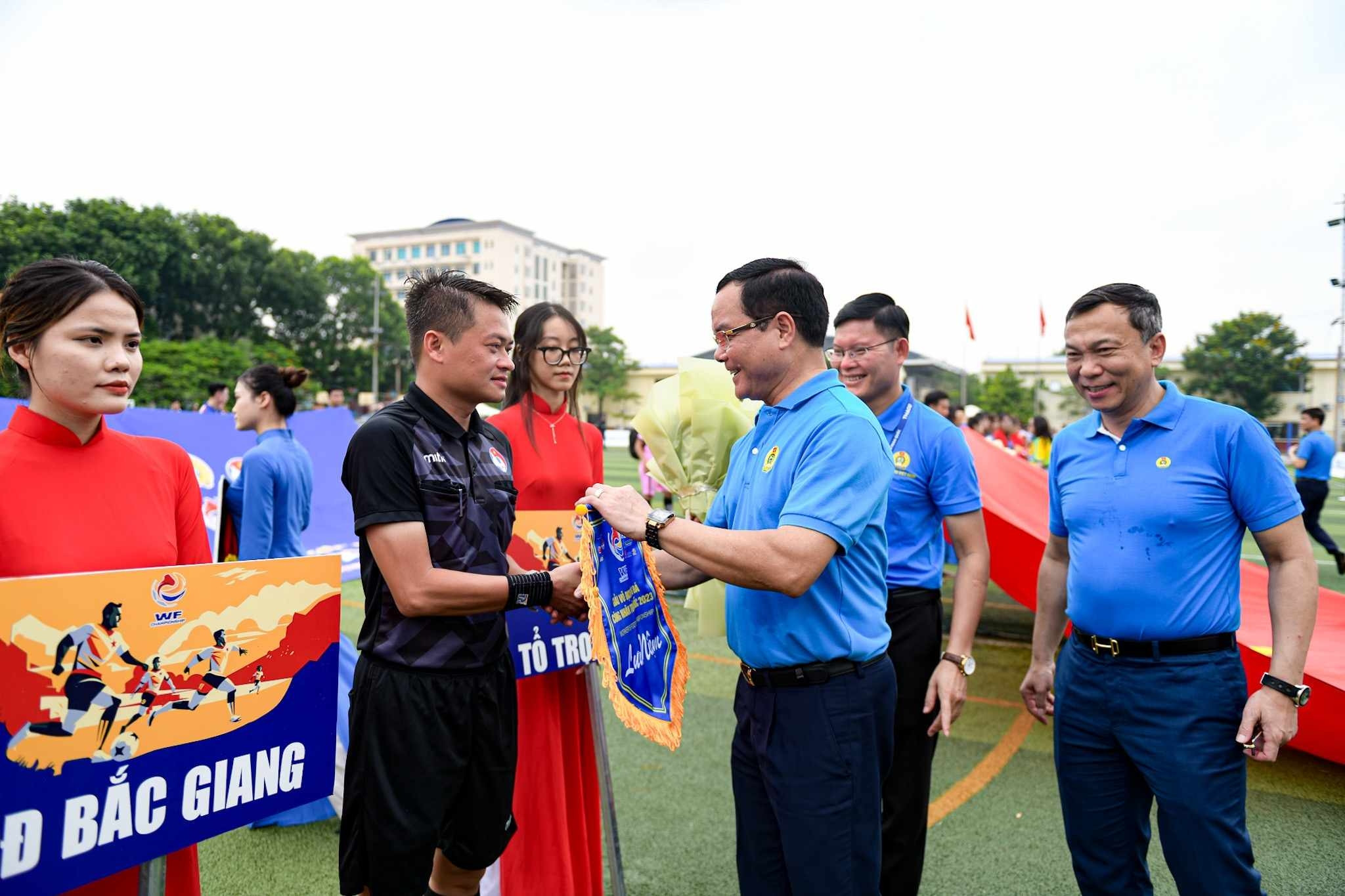 Khởi tranh giải bóng đá công nhân toàn quốc 2023