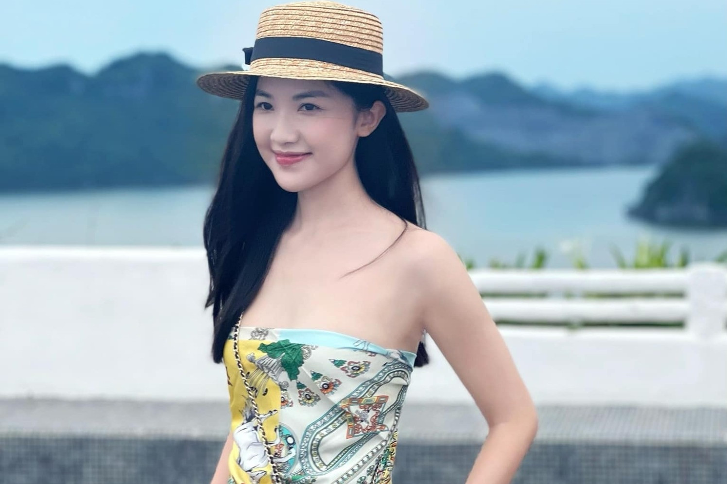 Nhan sắc nữ công an duy nhất trong 'Biệt dược đen'