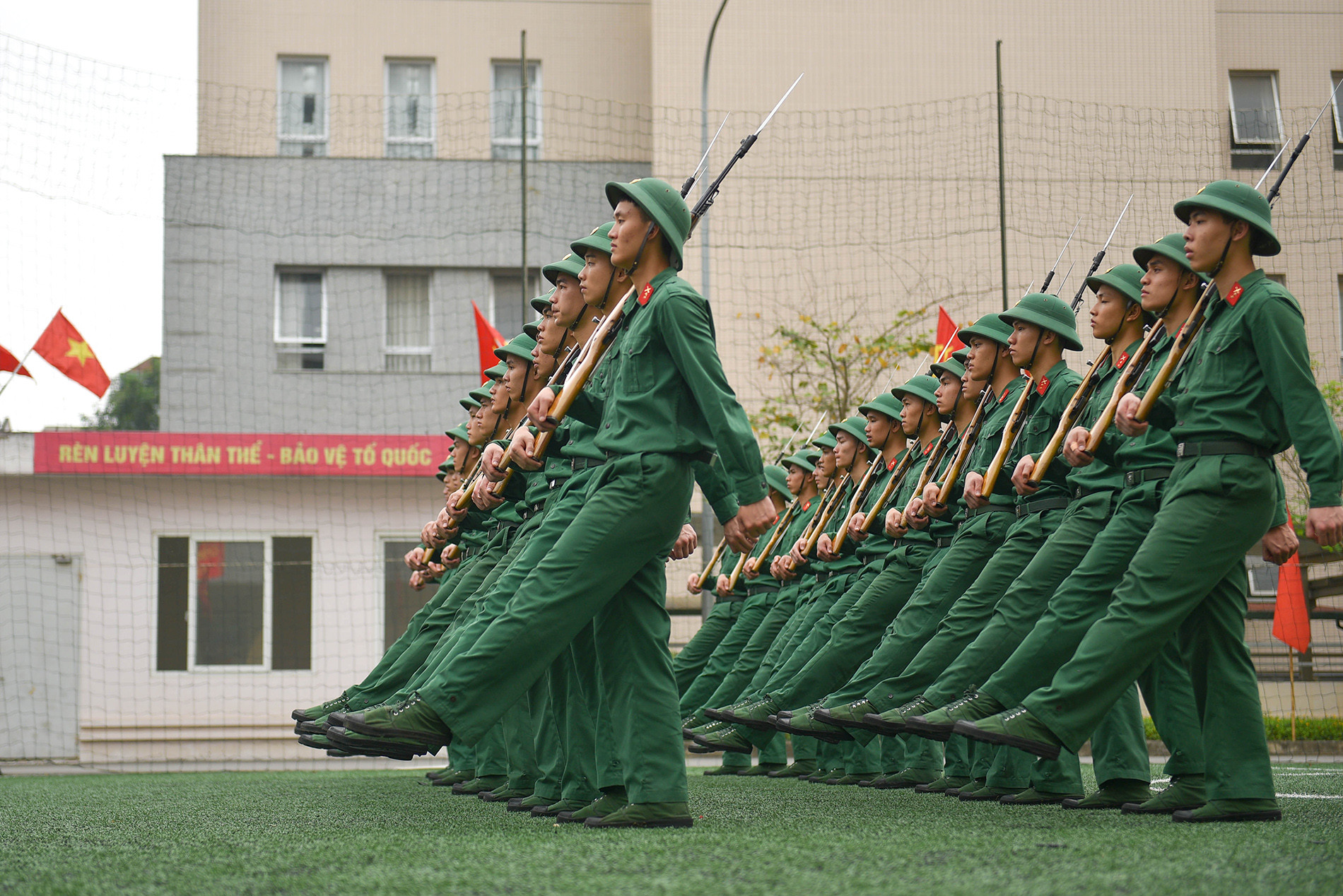 1905 vnn 3413 1371.jpg